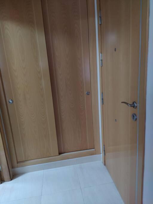 Bajo Puerta De Alcazaba Apartment Retamar  Exterior foto