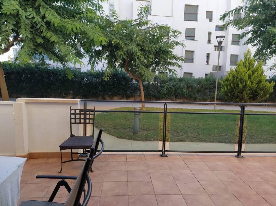 Bajo Puerta De Alcazaba Apartment Retamar  Exterior foto