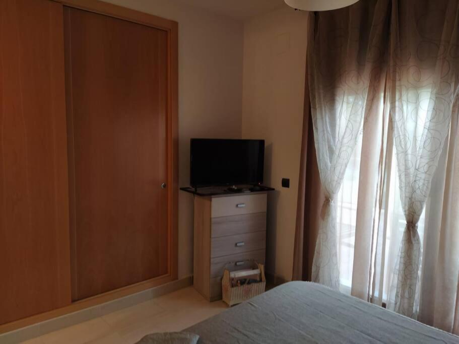 Bajo Puerta De Alcazaba Apartment Retamar  Exterior foto